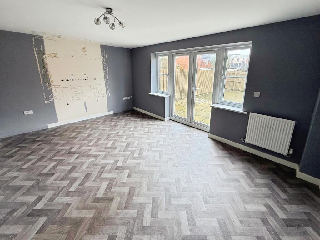 15, Navy Close, Burbage photo 3