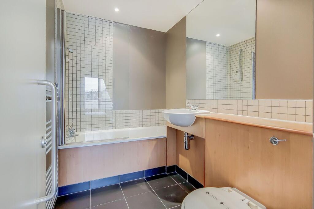 City Road, Old Street, London, EC1V – pohled 6