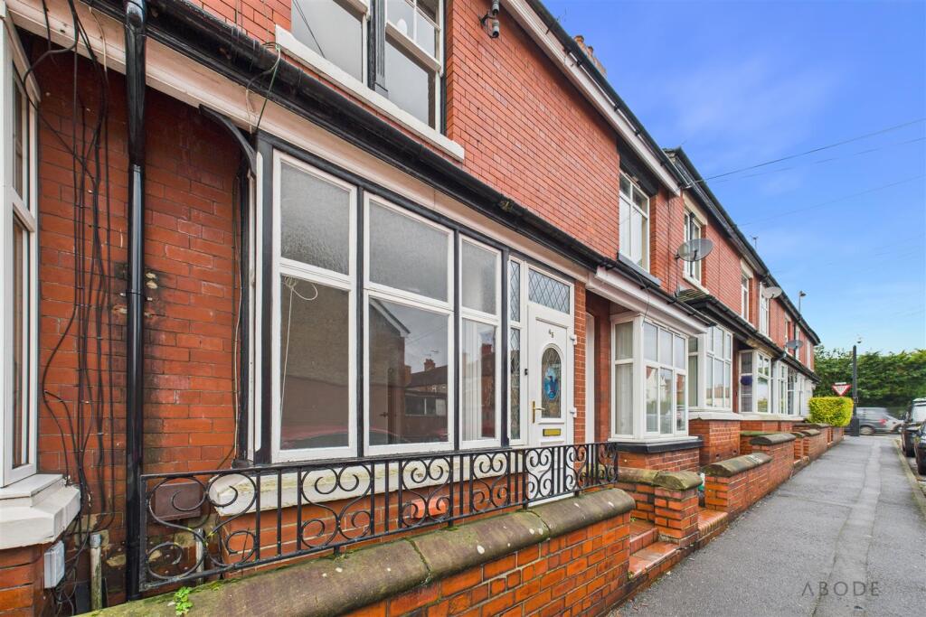 2-bed terraced on New Street, Uttoxeter, Staffordshire, £145,000