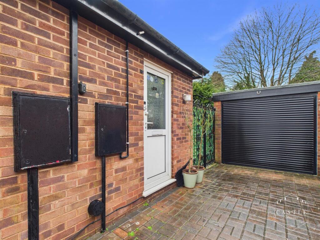 Battledown Close, Hinckley photo 3