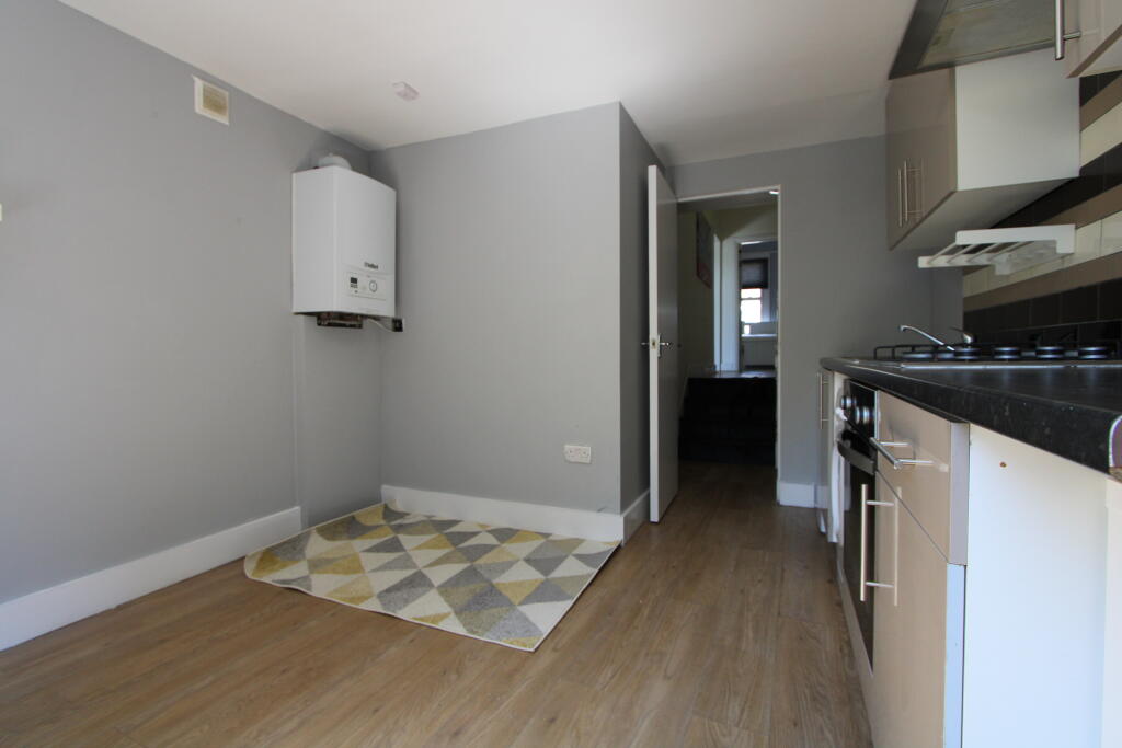 Main image of property: Flat First Floor B, Plough Road, Wandsworth, London
