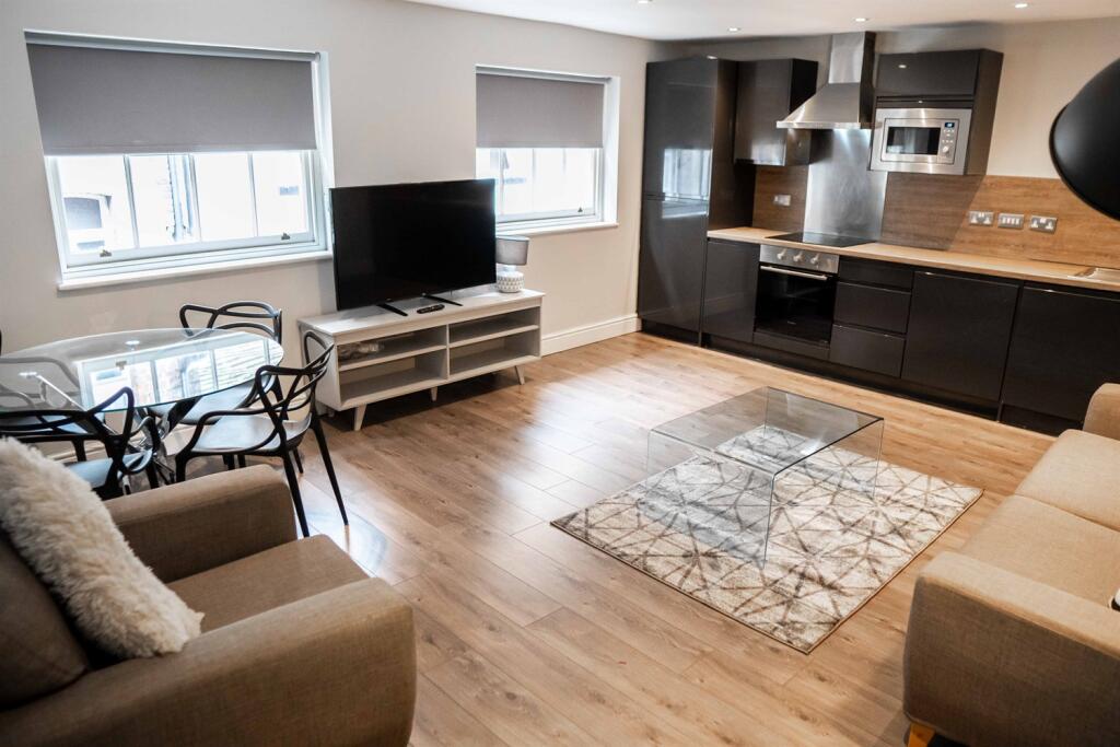 Main image of property: 2 bedroom 3rd Floor Flat in Liverpool City Centre