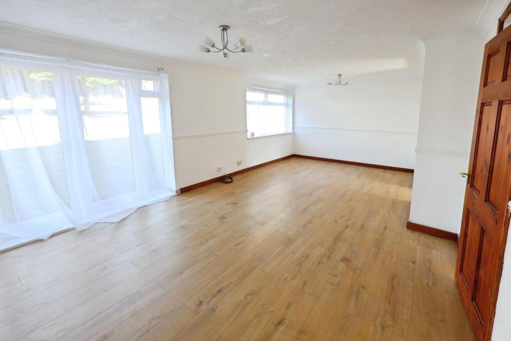 Tindale Green, Newton Aycliffe, DL5 7HQ photo 3