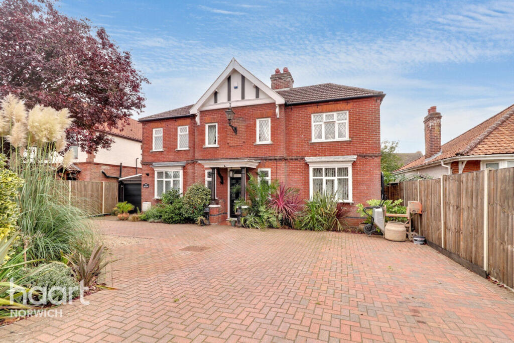 4-bed detached on Cromer Road, Norwich, £500,000