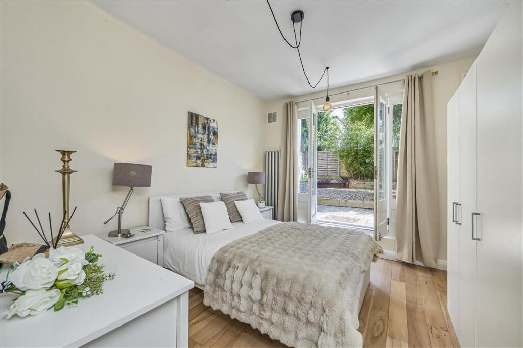 Apartment in London - View 4