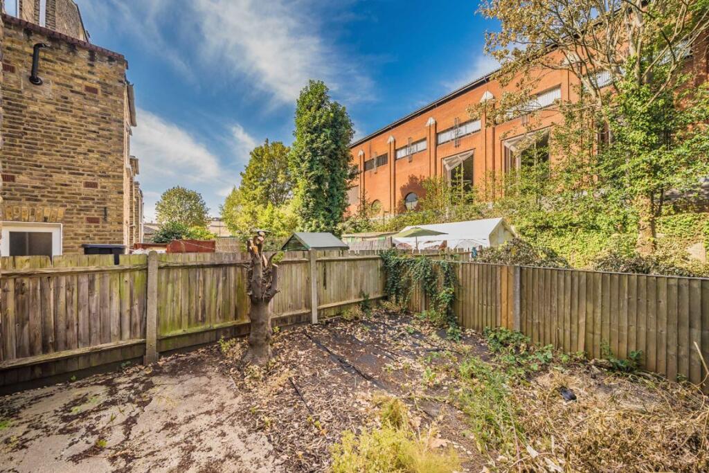 Apartment in London - View 5