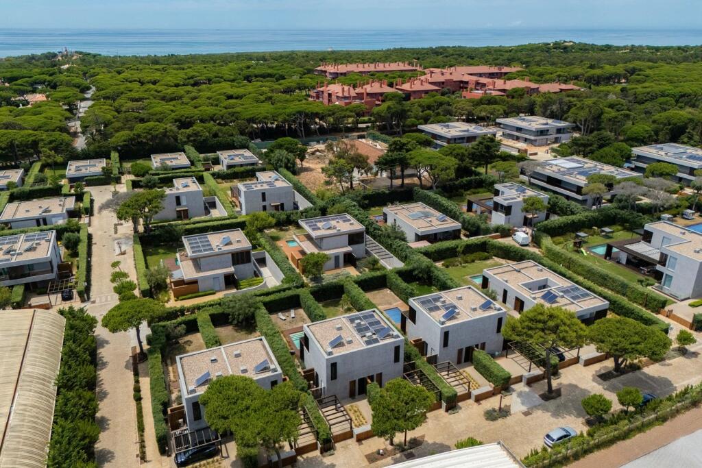 Main image of property: Lisbon, Cascais