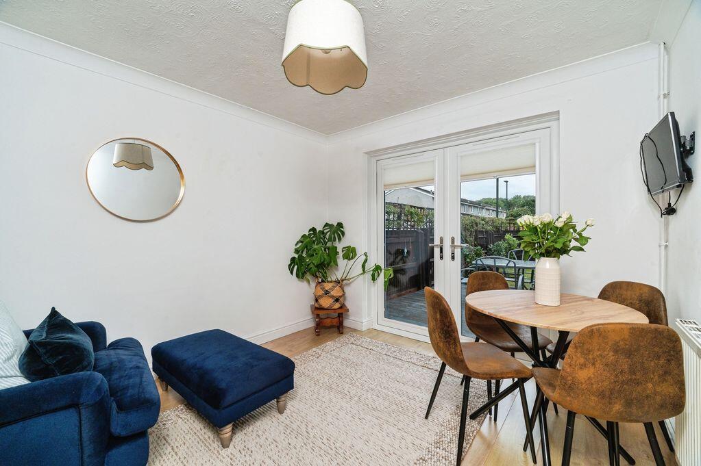 House in Grimsby, Willows Estate - More