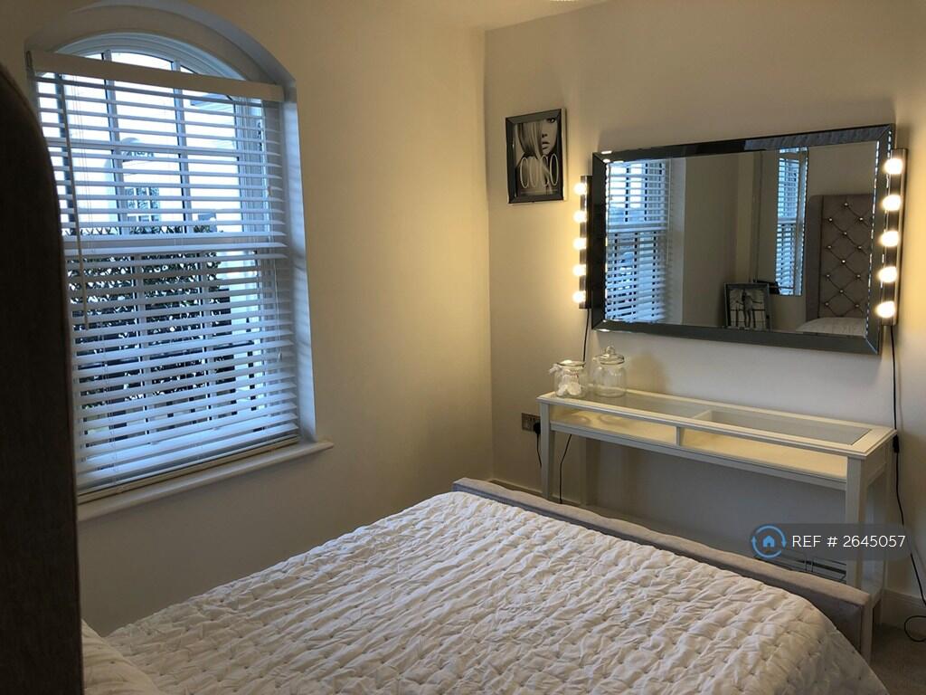 Apartment in Chelmsford - More