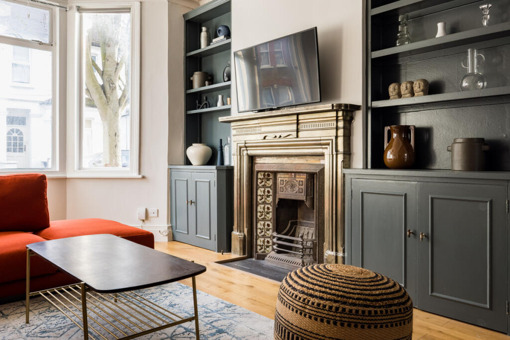 House in London - View 3