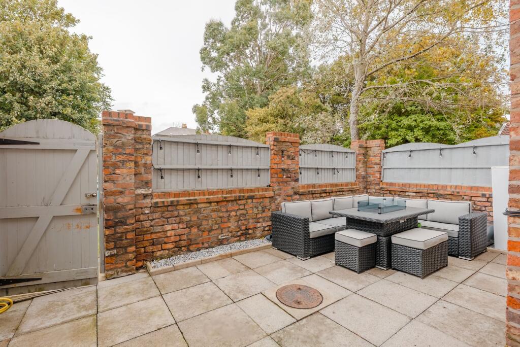 Apartment in Liverpool - View 4
