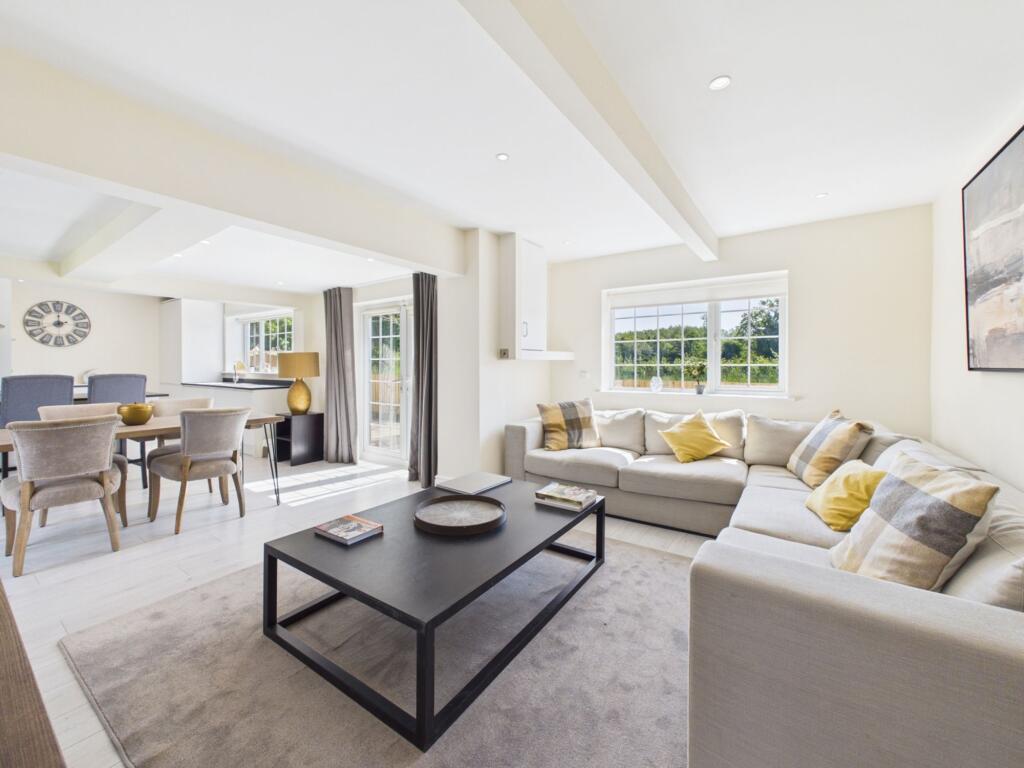The Cedars, Plemstall Lane, Mickle Trafford - View 3