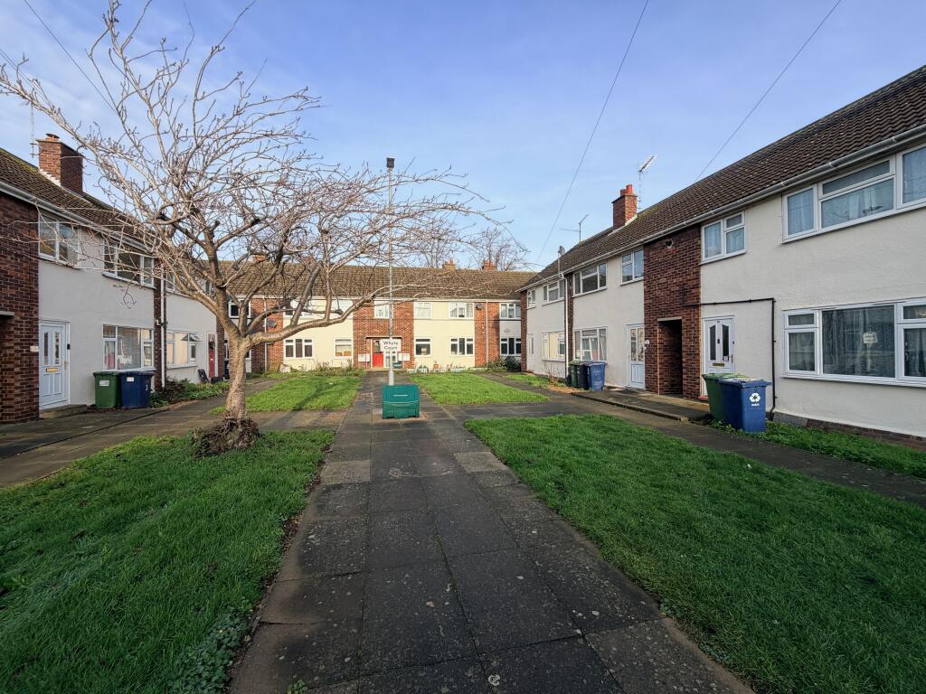 11 Whyte Court, Ramsey, Huntingdon PE26 1DU photo 2