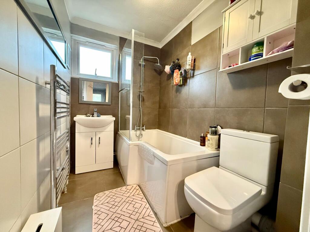Apartment in Milton Keynes - More