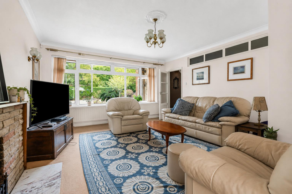 House in Ware, Kings Hill - View 2