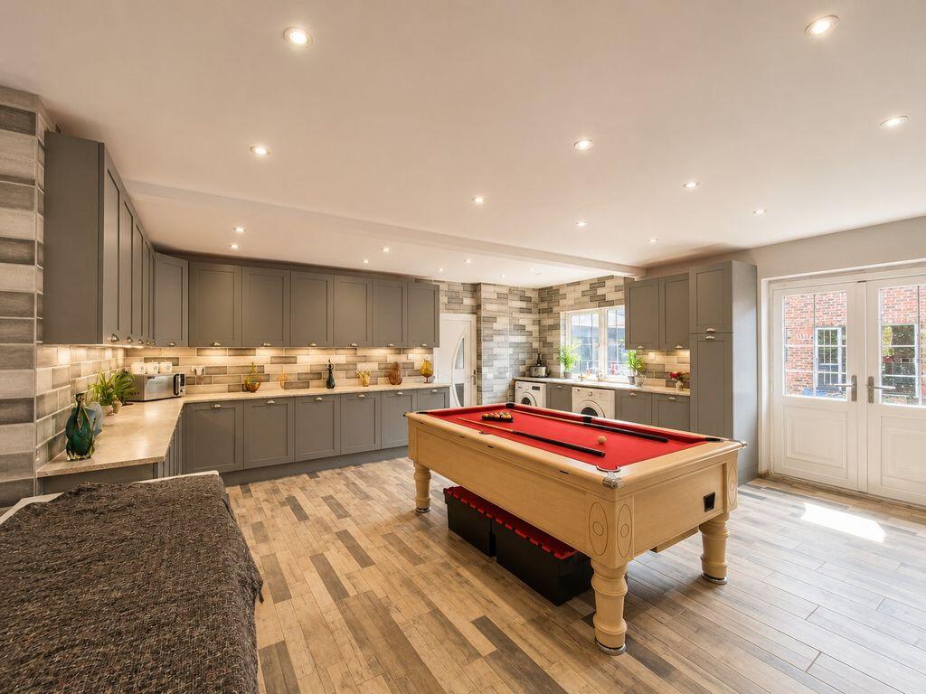 House in South Staffordshire, Featherstone - View 4