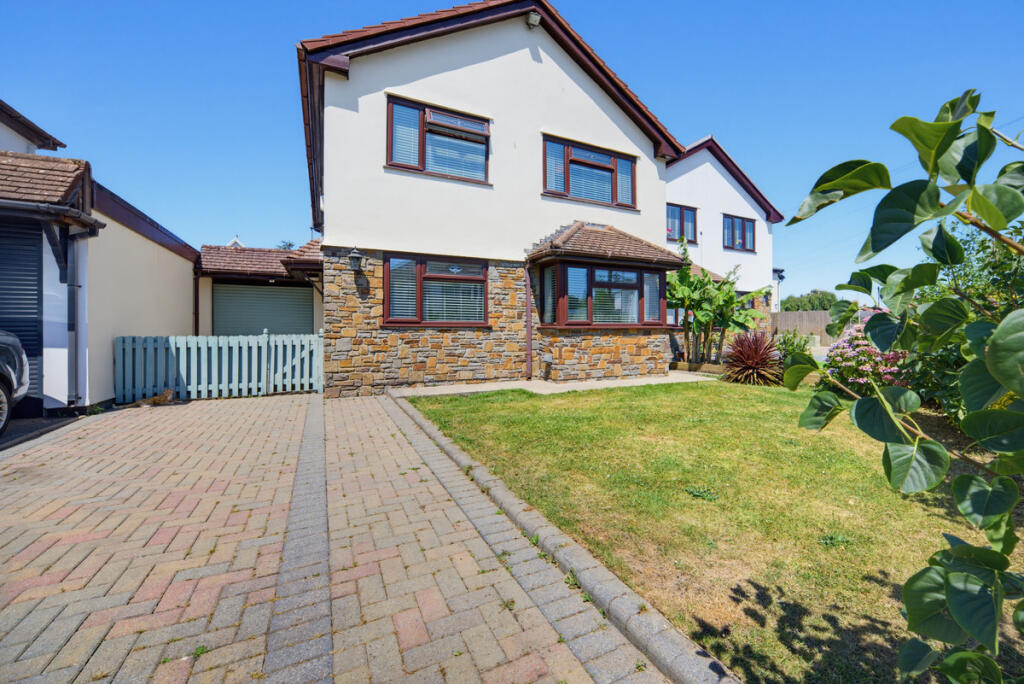 Heol Gam, Bridgend, CF31
