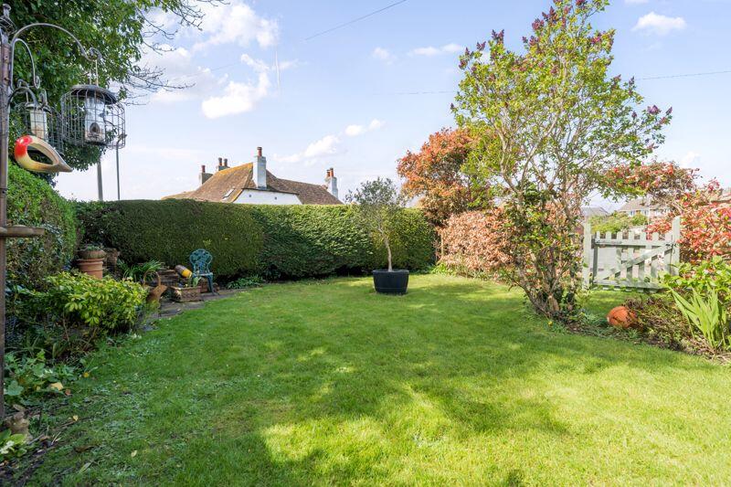 House in Folkestone, Morehall - View 4