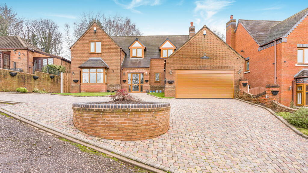 Additional image 3 of Middleton House, 2 The Uplands, Watling Street, Hints, B78 3DF