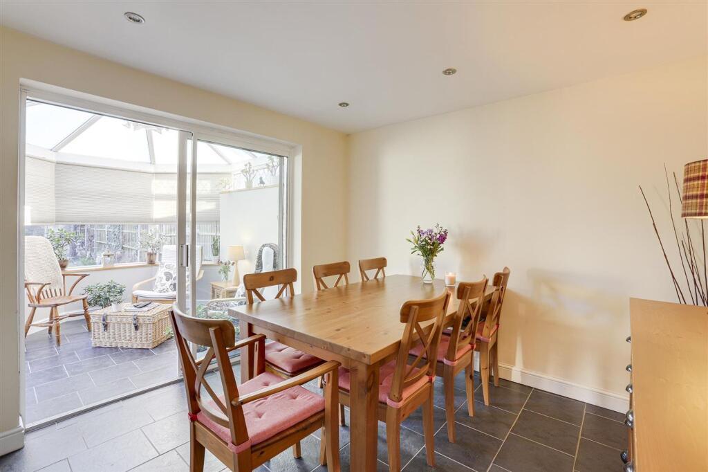 Fylde Close, Toton, NG9 photo 4
