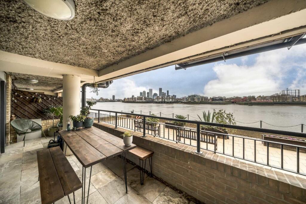 Main image of property: Wapping Wall, Wapping