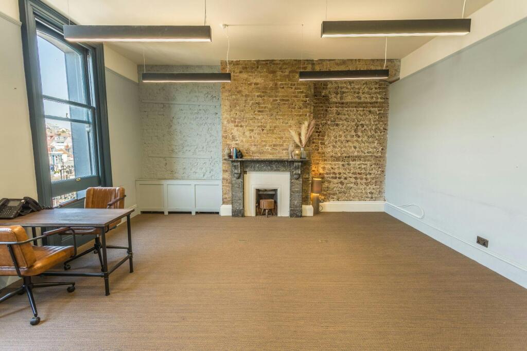 10 person office (3).jpeg