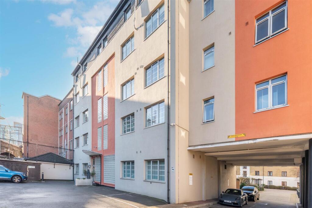Main image of property: Sunlight Square, London