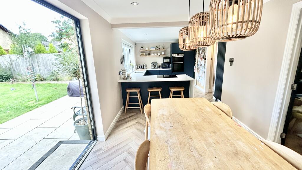 House in Pendle, Barrowford - More
