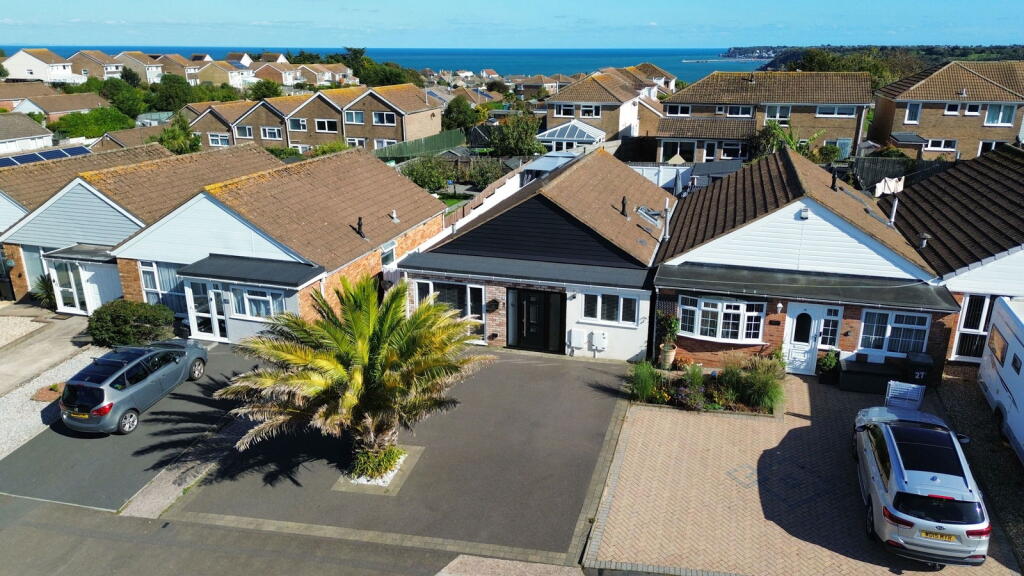 3-bed bungalow on Cherry Brook Drive, Paignton, £425,000
