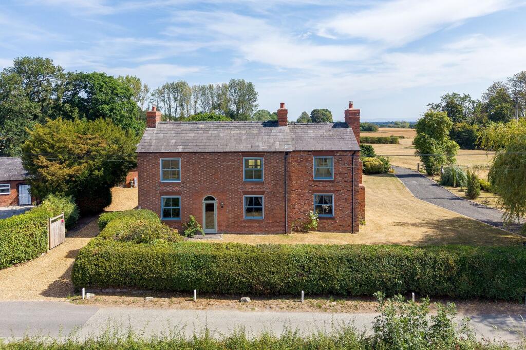 House in Crewe, Alpraham and Calveley - View 4