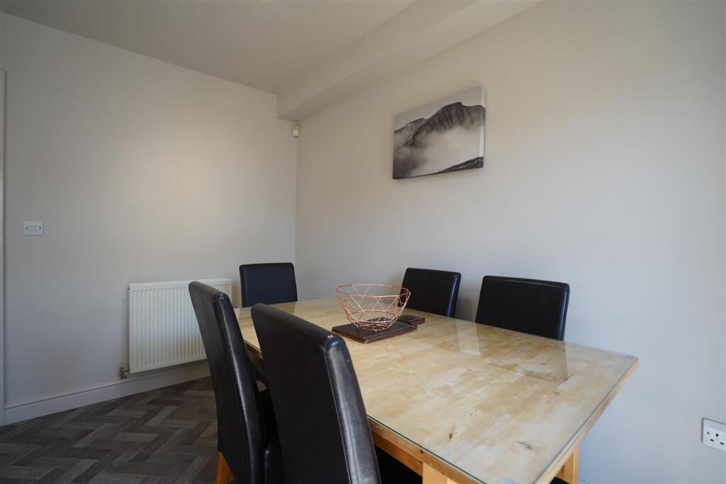 House in Bradford - View 4