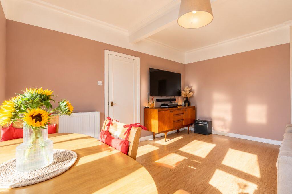 47 Kelvin Street, Largs, KA30 9BD photo 4