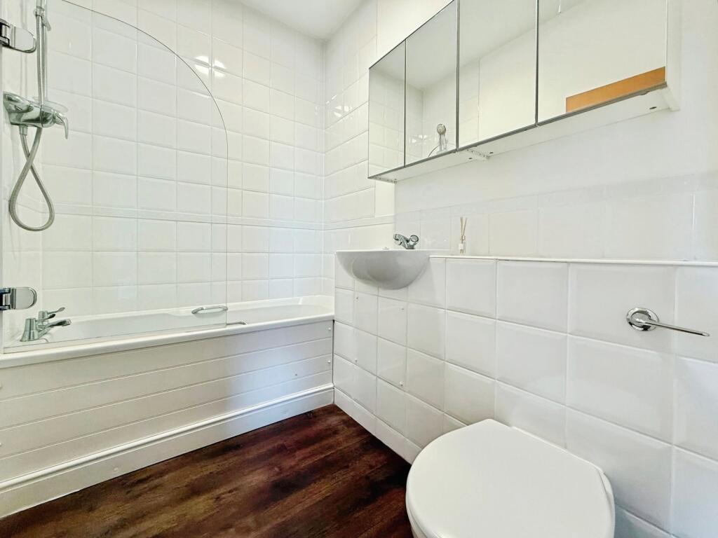 Apartment in Reading - More