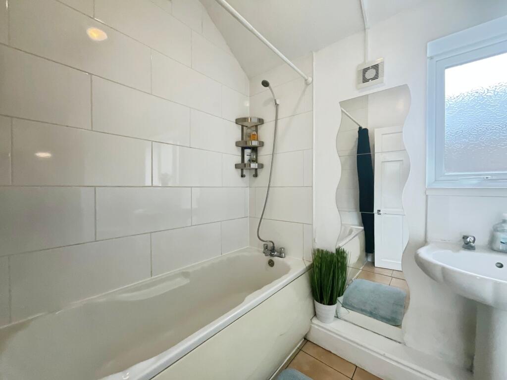 House in Bolsover, Shirebrook - View 5