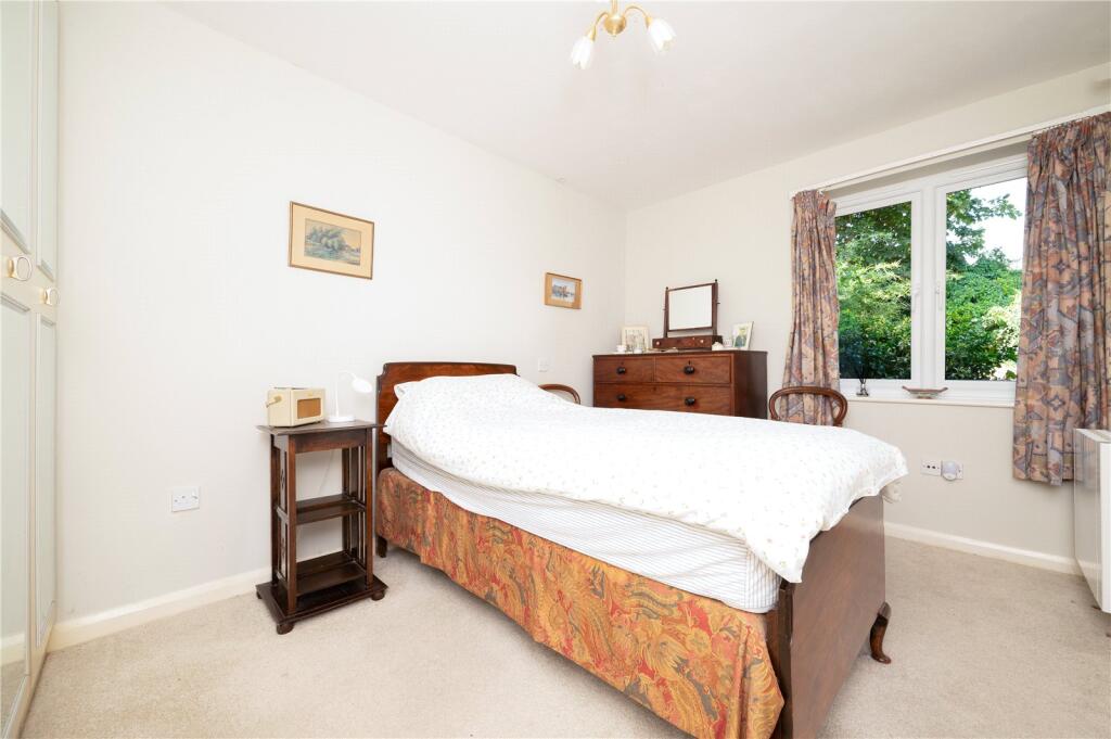 Apartment in St Albans - View 4