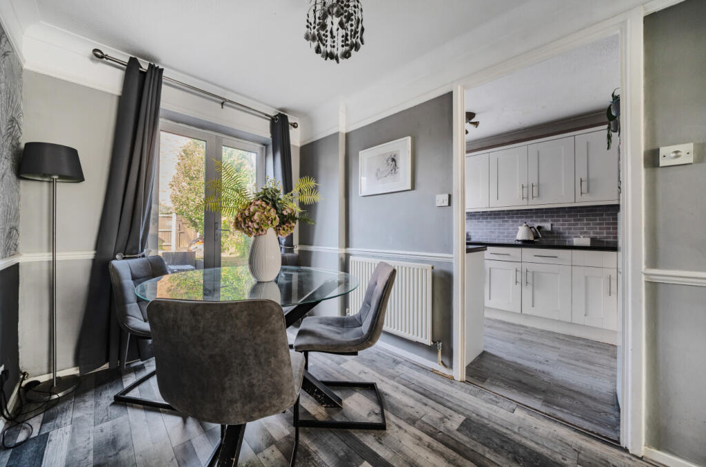 House in Bromley - View 4