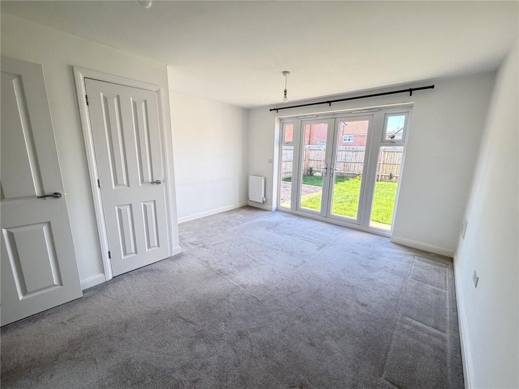 House in Tamworth, Coton Farm - View 4