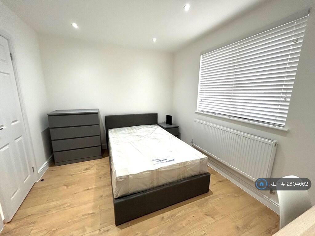 Main image of property: Daniel Place, London, NW4