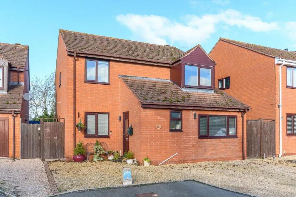Main image of property: Cherry Close, Offenham WR11 8SQ