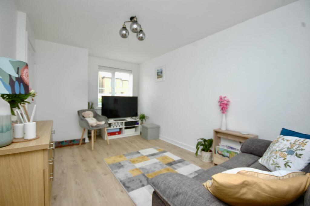 Sintering Crescent, Wakefield photo 2