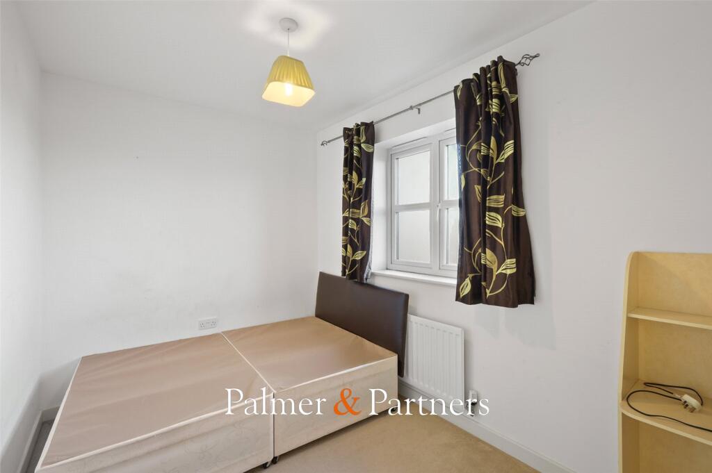 House in Colchester, Hythe - More