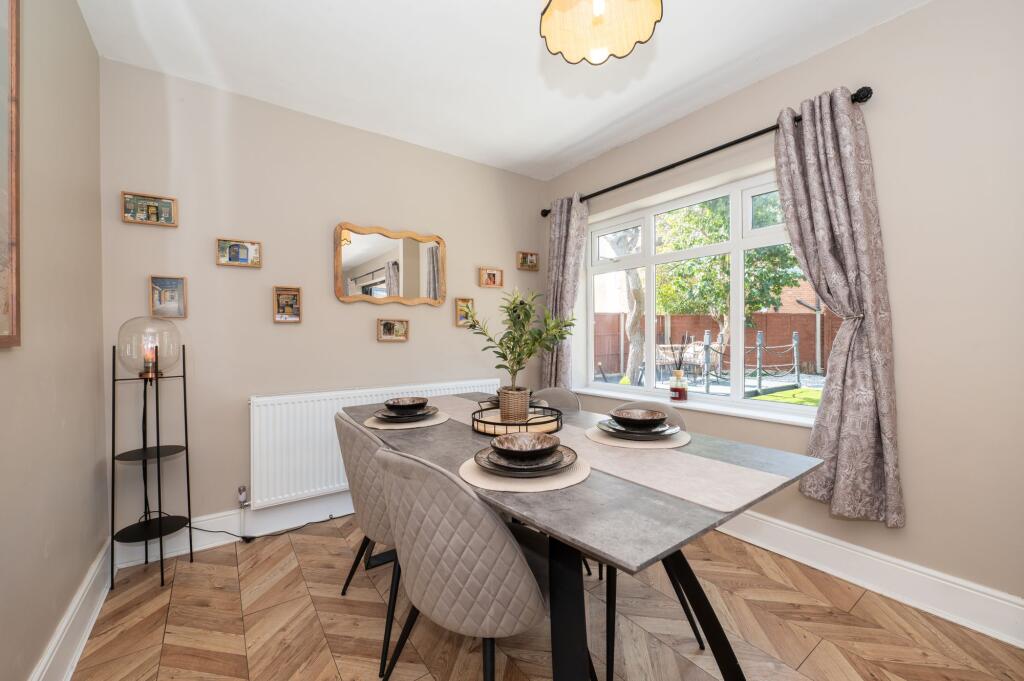 House in Dudley - View 4