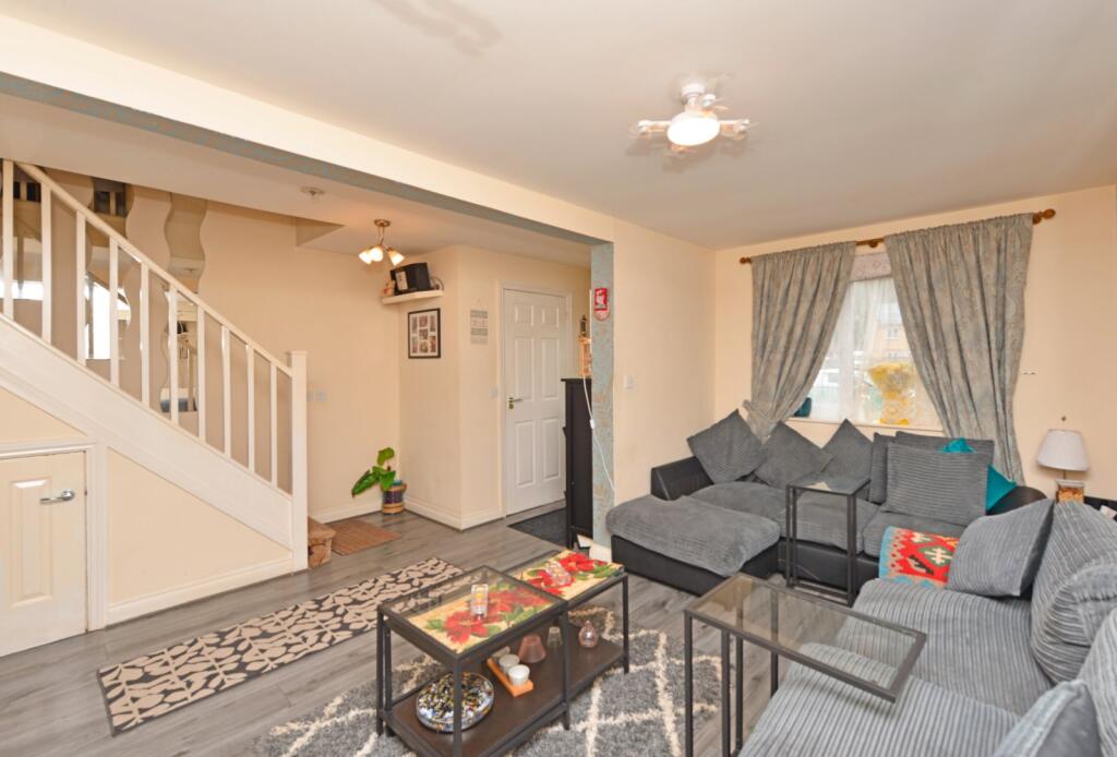 House in Bradford, West Yorkshire - View 2