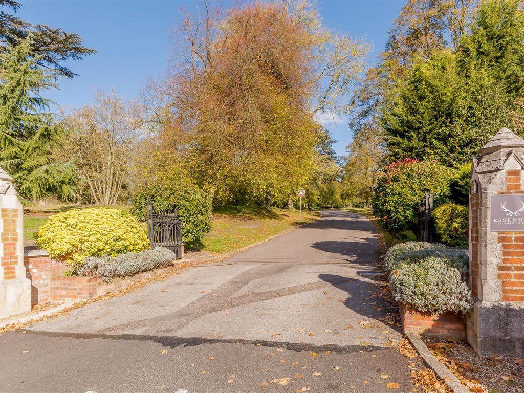 Additional image 17 of 'The Courtyard' Cucumber Lane, Essendon, AL9