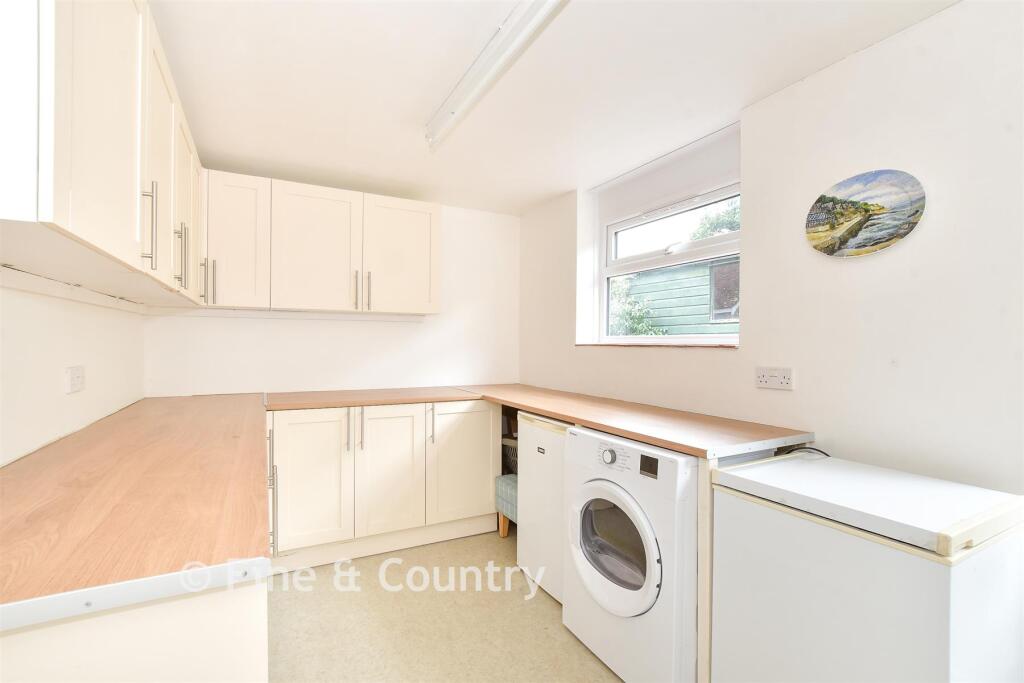 House in Ventnor, Niton - View 4