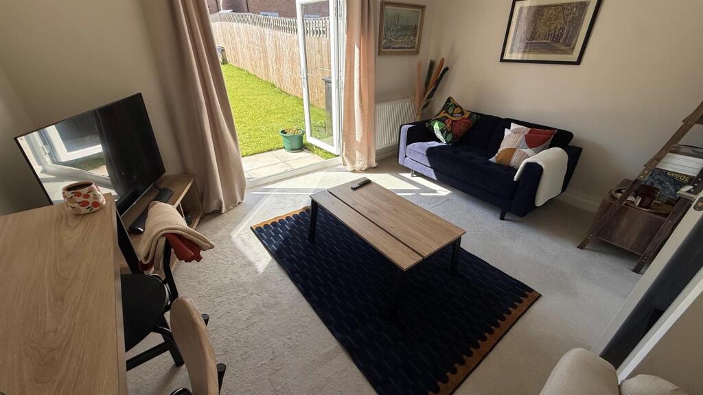 House in Bradford, West Yorkshire - View 4
