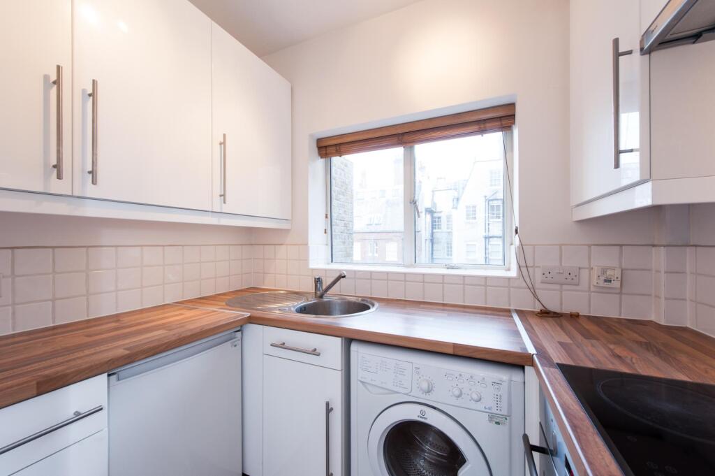 Apartment in London, City of Westminster - View 4