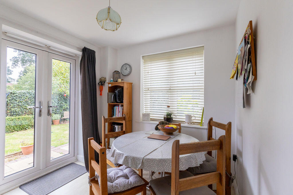 Diamond Way, Ellesmere photo 4