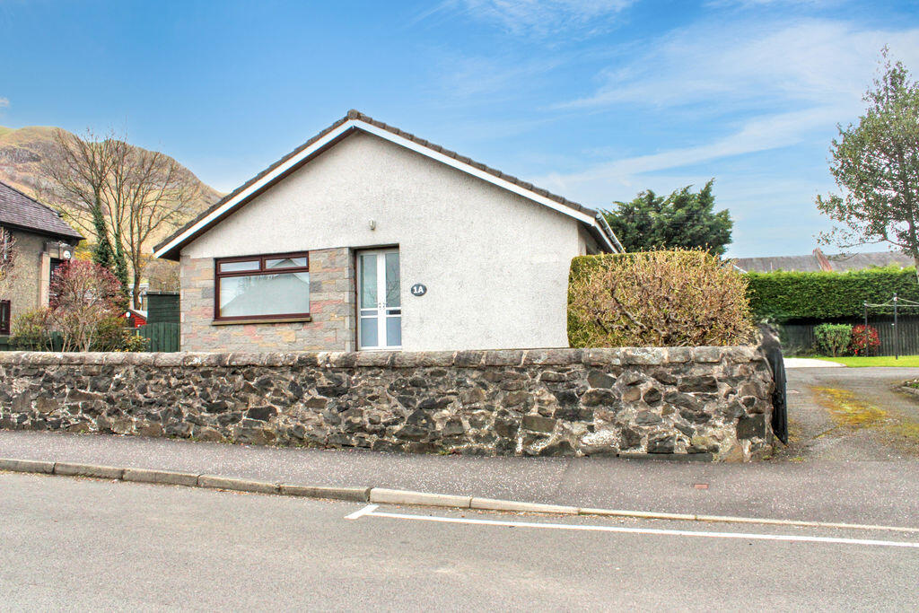 Main image of property: 1A Union Street, Tillicoultry FK13 6DE