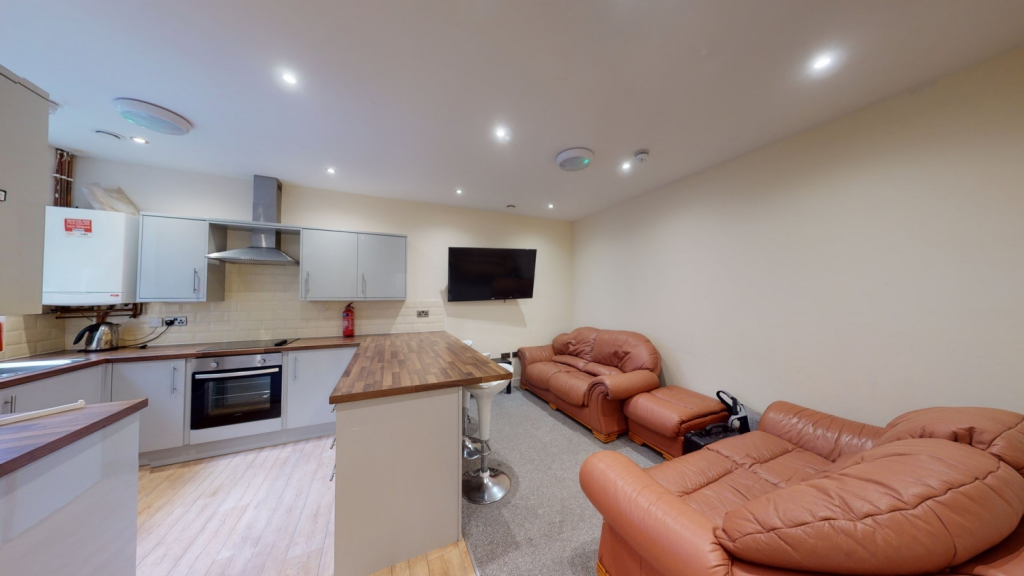 Main image of property: Flat 3, Ormiston House, 34 Pelham Street, Nottingham, NG1 2EG